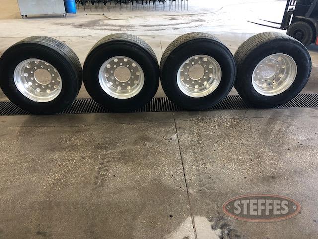 (4) Super Single tires, _6.JPG